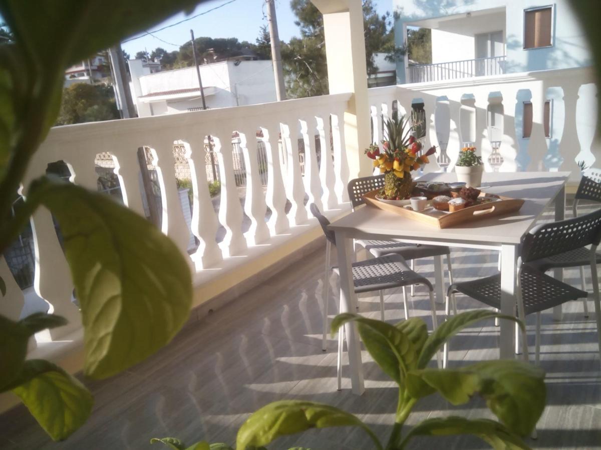 Marina Di Pulsano Dolcesosta B&B מראה חיצוני תמונה